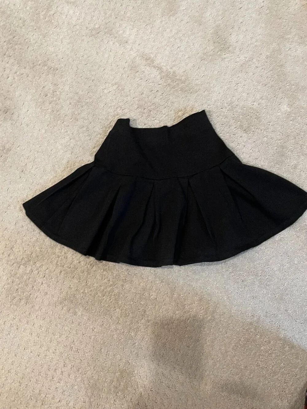 Hesperus Girls Black Pleated skirt Sz S